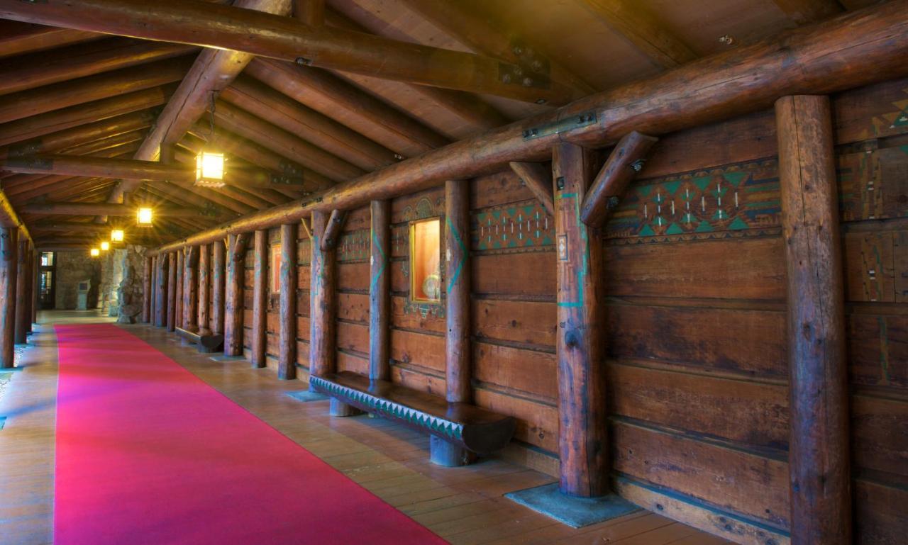 The Ahwahnee Hotel Йосемити Вилидж Екстериор снимка