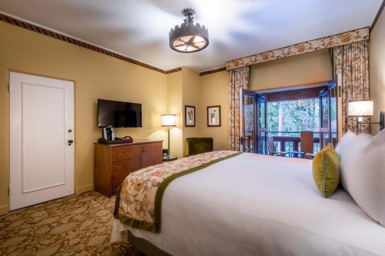 The Ahwahnee Hotel Йосемити Вилидж Екстериор снимка
