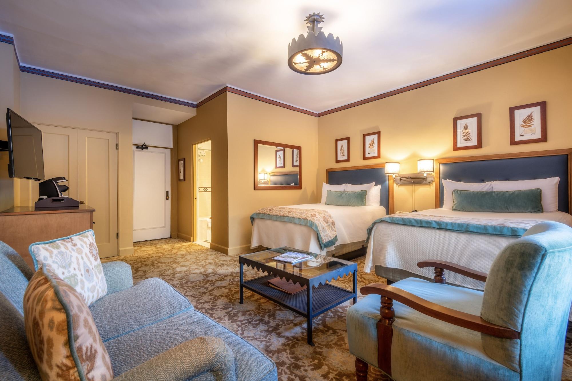 The Ahwahnee Hotel Йосемити Вилидж Екстериор снимка